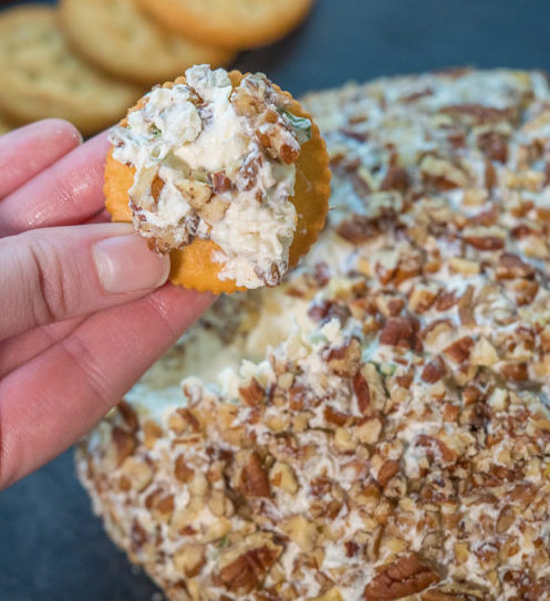 Bolita de Queso con Piña y Nuez - Recipes